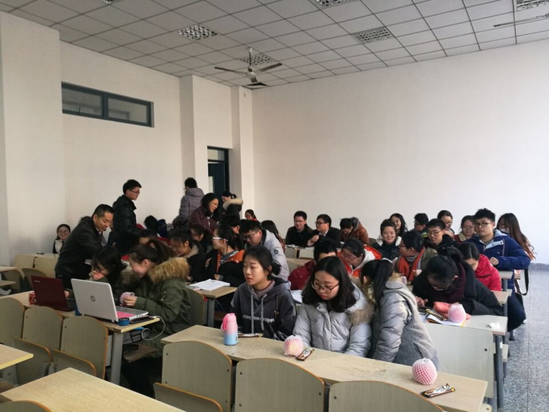 2026年国际足联世界杯指定网站把温暖送给考研员工-1.jpg